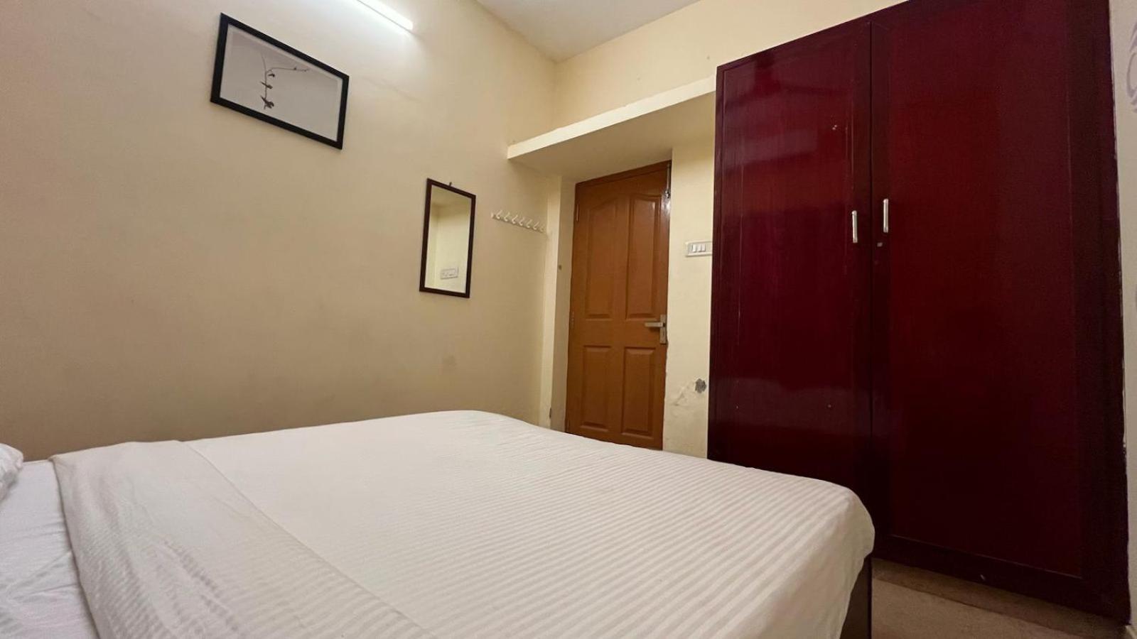Shri Sai Balavany Residency Pondicherry Exterior photo